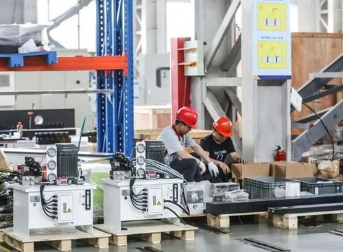 航空航天大型曲面蒙皮箱底雙五軸鏡像銑削技術與裝備獲技術發明獎特等獎